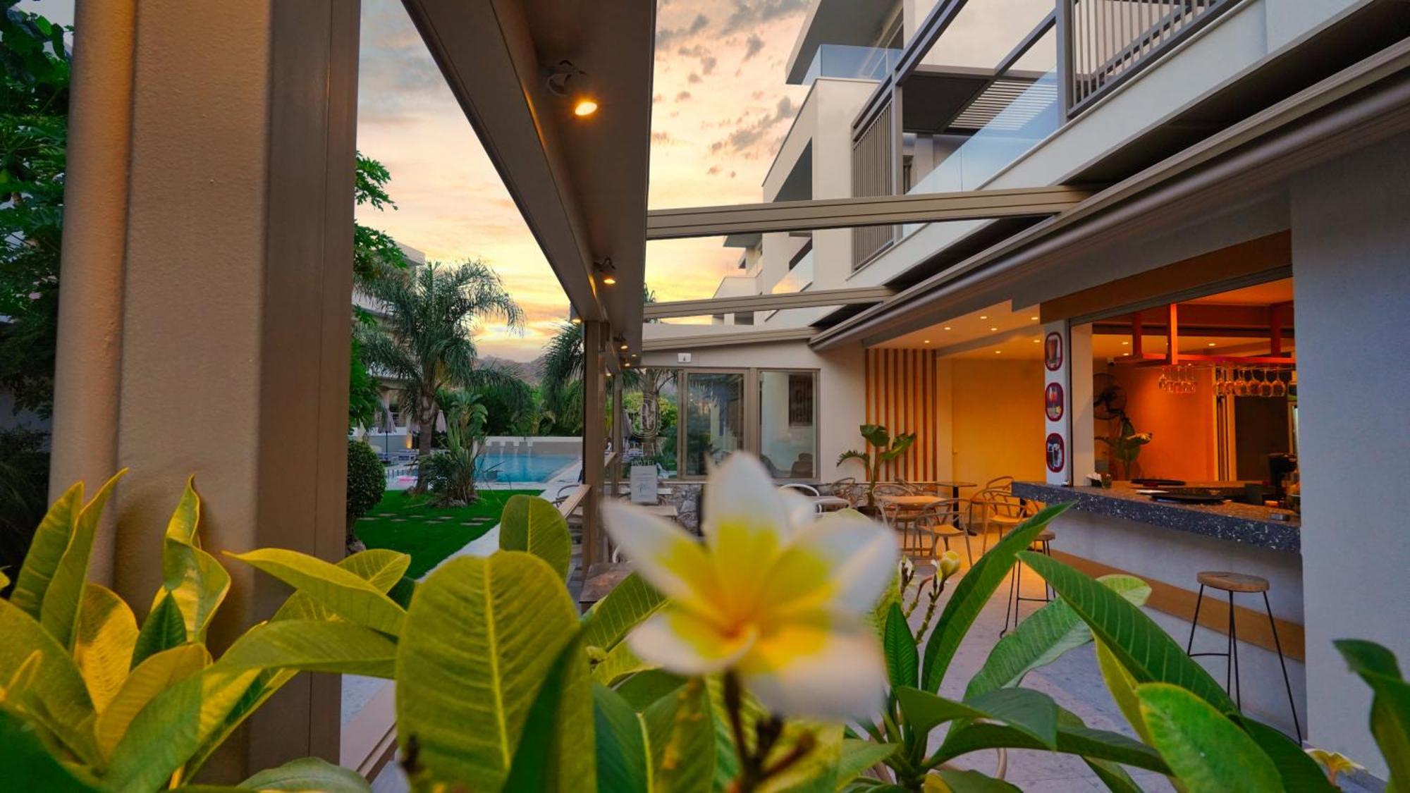 Relax Hotel Παλαιοχώρα Εξωτερικό φωτογραφία